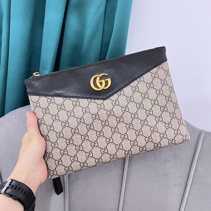 Gucci Wallets 12